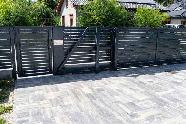 Professional Driveway Pavers in Lake Dalecarlia, IN